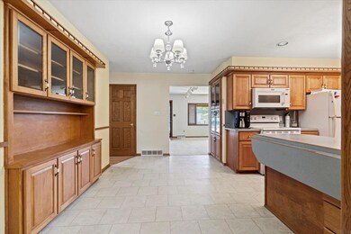 1224 5th St, Jesup, IA 50648 - photo 6