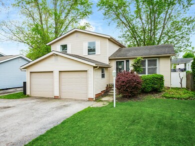 846 Eliots Oak Rd, Columbus, OH 43228 - photo 2