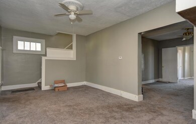 Living Room (3)