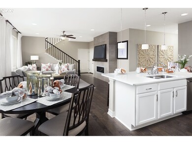 1728 NE 15th Ave, Canby, OR 97013 - photo 2