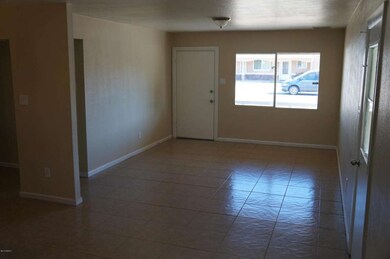 3826 N 79th Ave, Phoenix, AZ 85033 - photo 4