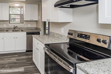 006-photo-kitchen-11474543