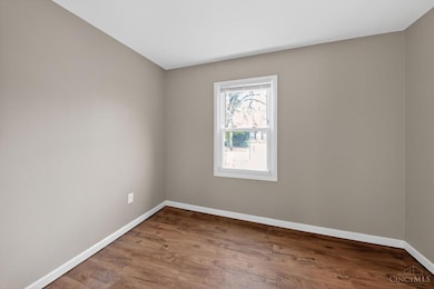 3380 Niagara St, Cincinnati, OH 45251 - photo 7