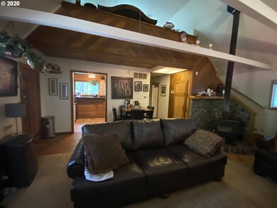 Living Room/Dining Room