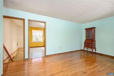 202 Hartmans Mill Rd, Charlottesville, VA 22902 - photo 7