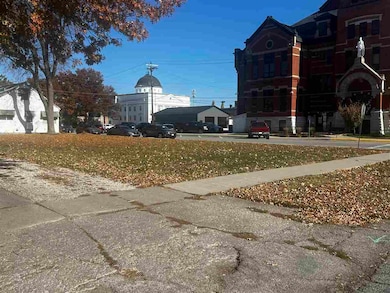 302 E Main St, Washington, IA 52353 - photo 4