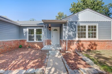 114 W Pittsburg Place, Broken Arrow, OK 74012 - photo 4