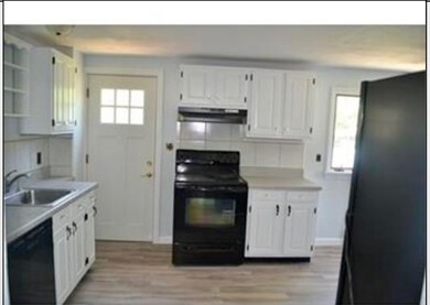 65 Mohawk St unit 2, Sharon, MA 02067 - photo 2