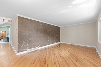 23W620 Walnut St, Roselle, IL 60172 - photo 6