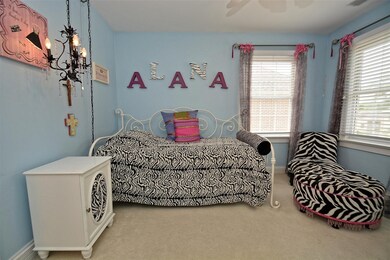 612 S Washington St, Elmhurst, IL 60126 - photo 4