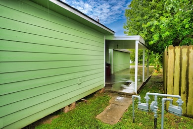 Attached carport for those rainy days!