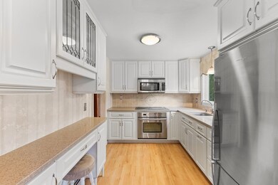 21 Warren St E, Raynham, MA 02767 - photo 5