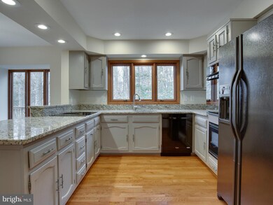 2548 Vale Ct, Davidsonville, MD 21035 - photo 4