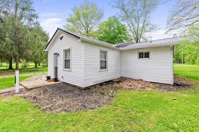 1196 Trego Creek Rd, Chillicothe, OH 45601 - photo 4