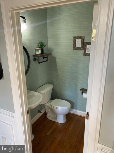 10838 Catron Rd, Perry Hall, MD 21128 - photo 7