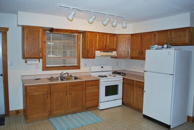 2022 0216 5116 Pier Rd (3)