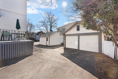 131135 Adams St, Waltham, MA 02453 - photo 7