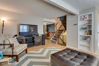 8132 Willowdale Ct, Springfield, VA 22153 - photo 2