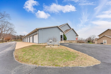 110 Kimberling Shores Ln unit 4, Kimberling City, MO 65686 - photo 2