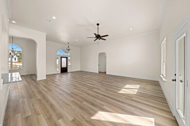 1607 Redwood Ct, Fredericksburg, TX 78624 - photo 7