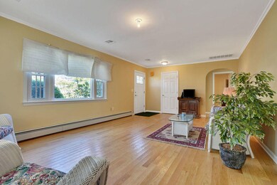 306 Laurel Ave.