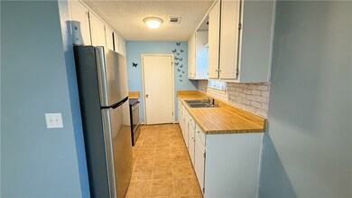 410 Springfield Ave, Laf Ayette, AL 36862 - photo 6