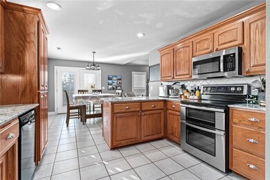 507 Coachlight Dr, Bentonville, AR 72712 - photo 6