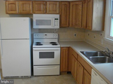 105 Hollowbrook Rd, Lutherville Timonium, MD 21093 - photo 7