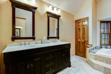 1903 Morgan Cir, Naperville, IL 60565 - photo 7