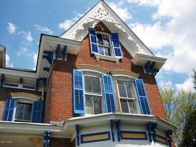 110 E Catherine St, Milford, PA 18337 - photo 4