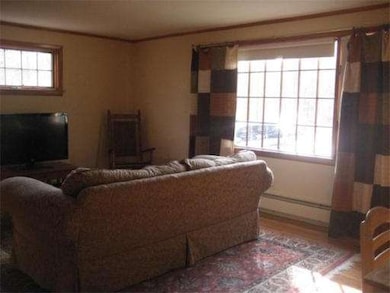 72 Minott St, Gardner, MA 01440 - photo 2