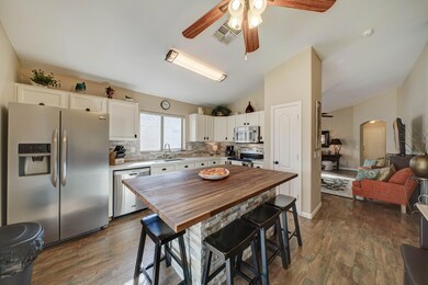 24053 N Mojave Ln-8