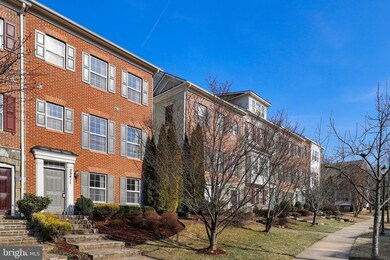 23411 Rainbow Arch Dr, Clarksburg, MD 20871 - photo 2