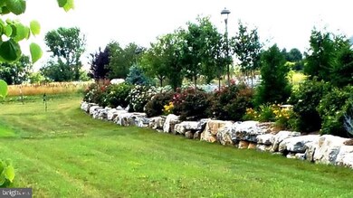 584 Springbrook Dr unit 42, Palmyra, PA 17078 - photo 5