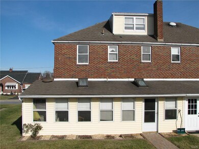 520 N 3rd St, Emmaus, PA 18049 - photo 7