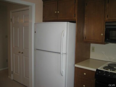 897 Cold Spring Rd unit 12, Allentown, PA 18103 - photo 4