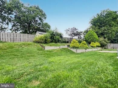 15604 Darwin Ct, Laurel, MD 20707 - photo 6