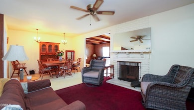 172 W Yucca St, Oxnard, CA 93033 (Living