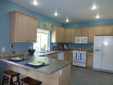 813 205th St SE, Bothell, WA 98012 - photo 3