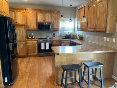 20810 S Barker Rd, Spring Hill, KS 66083 - photo 6