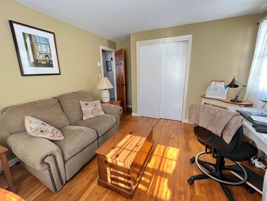 42 Maplewood Cir, Walpole, NH 03608 - photo 4