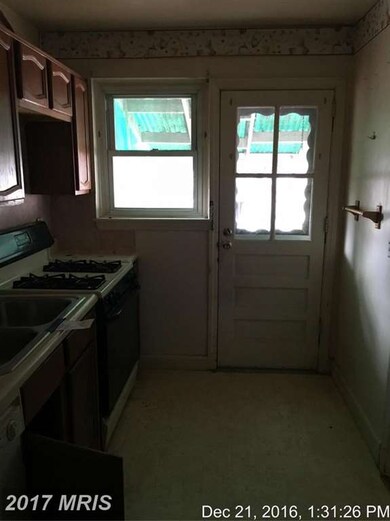 8536 Willow Oak Rd, Parkville, MD 21234 - photo 5