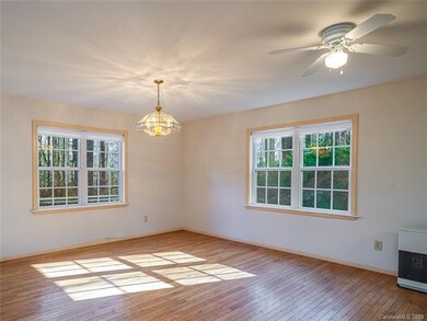 695 Briar Ridge Rd, Burnsville, NC 28714 - photo 5