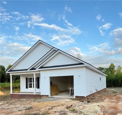 604 Cypress St, Roseboro, NC 28382 - photo 2