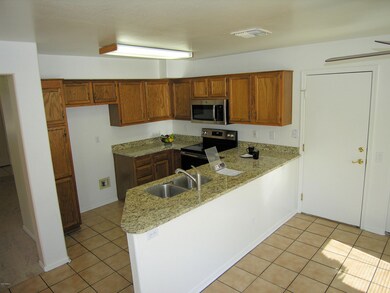 1409 E Gail Dr, Chandler, AZ 85225 - photo 6