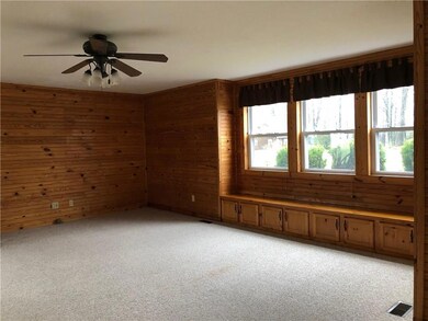 1028 E Santee Dr, Greensburg, IN 47240 - photo 5