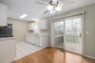 16228 E 11 Mile Rd unit 4, Roseville, MI 48066 - photo 7