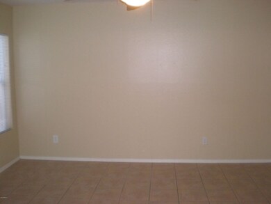 Master bedroom_1436993005837_6