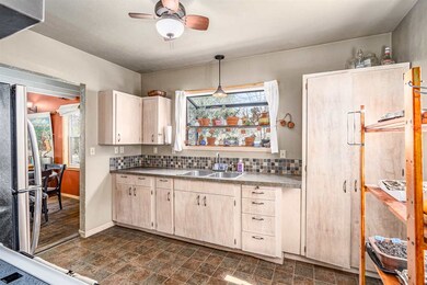 1401 W Clarke Ave, Spokane, WA 99201 - photo 7