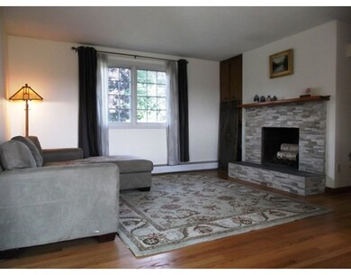 32 Sawmill Plain Rd, South Deerfield, MA 01373 - photo 4